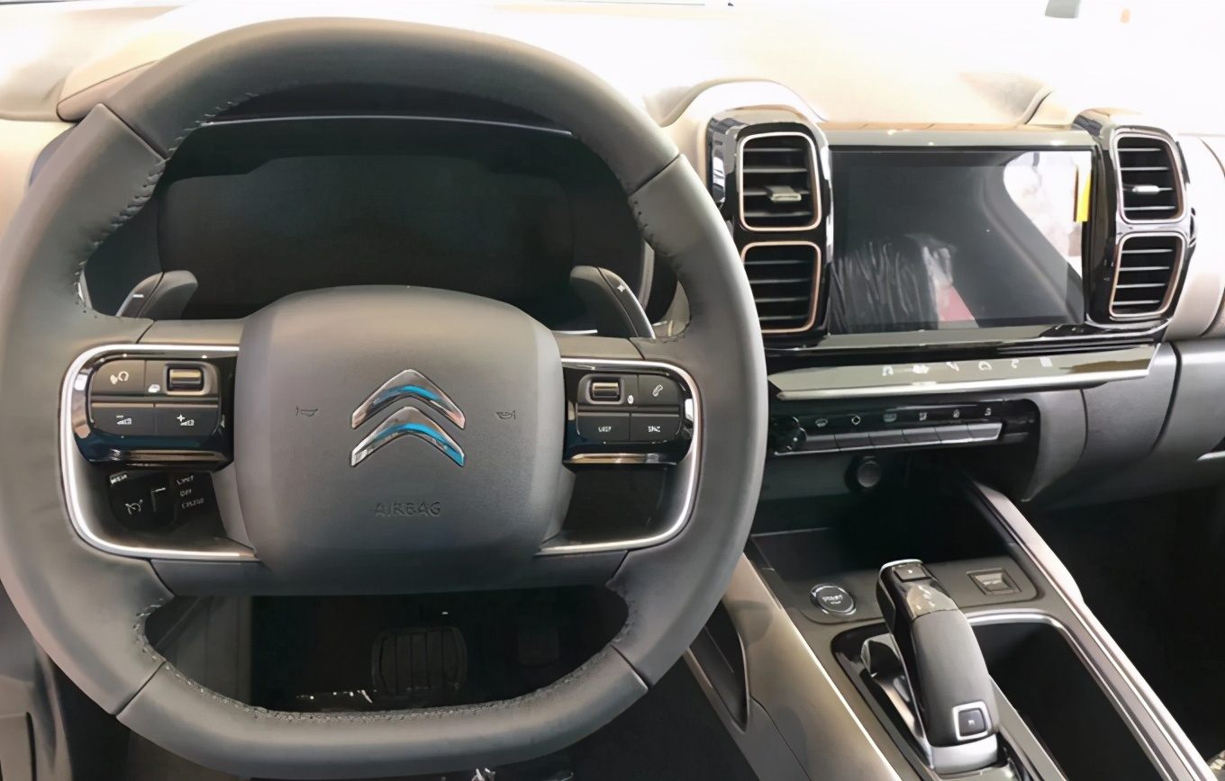 升级8AT！新款雪铁龙C5：1.6T油耗6升，比CRV接地气