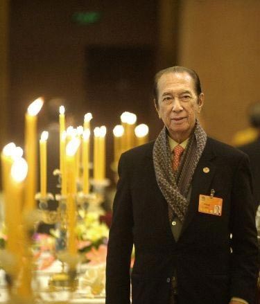 何猷君赌王最新消息,赌王去世陈百强热搜