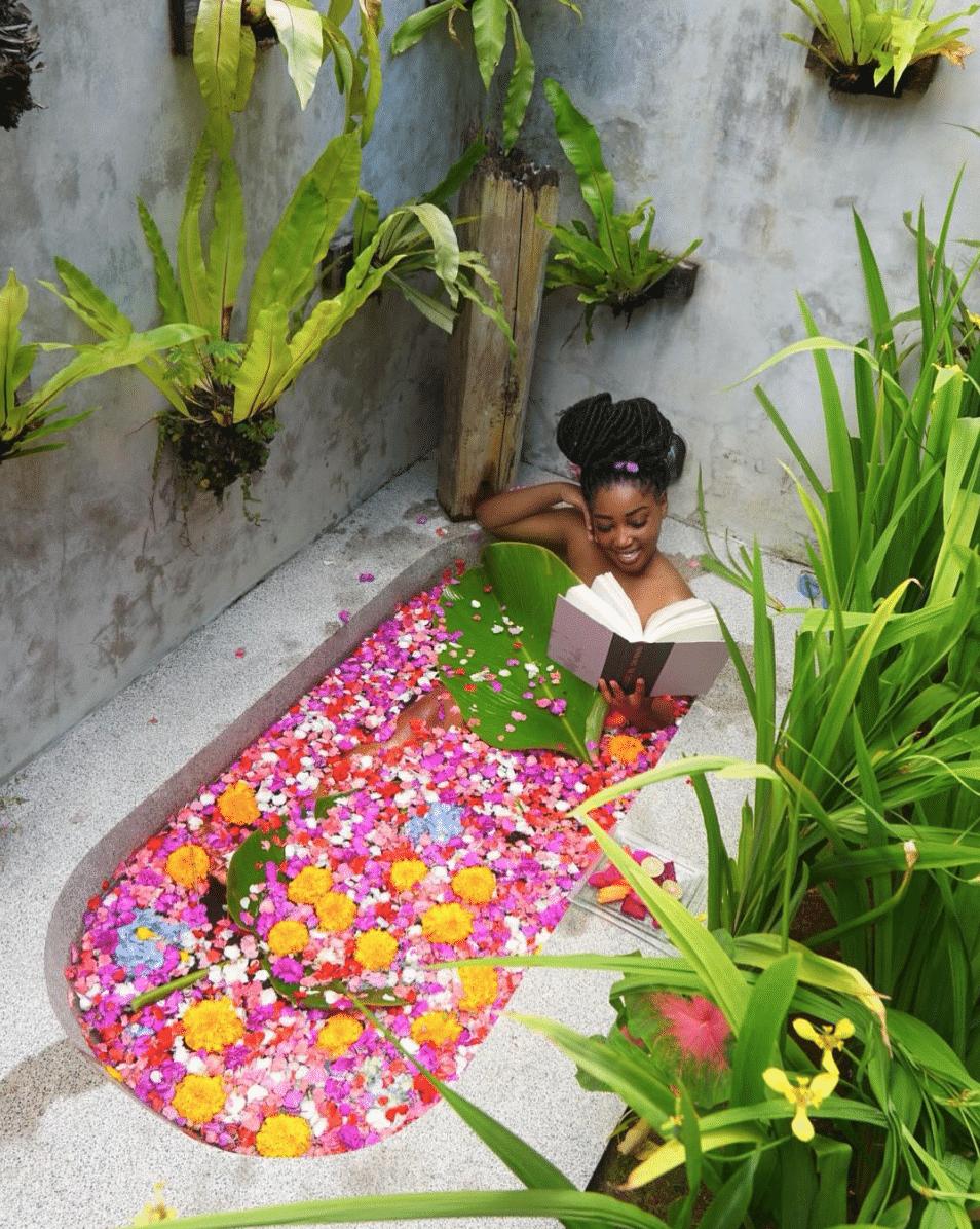 私家花园景观含鱼池设计,浴室设计放衣服