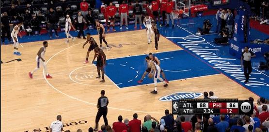 我就想知道,西蒙斯是怎么做到一直不射的?