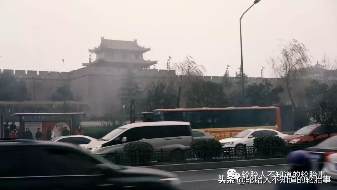 换轮胎神器制作,自制翻旧轮胎神器