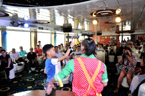 珠澳海湾夜游，看遍左手澳门右手珠海的繁华