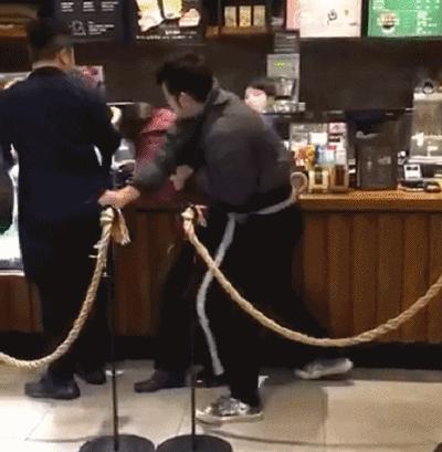 年度大戏《我为杯子狂》开演请主演们做好准备