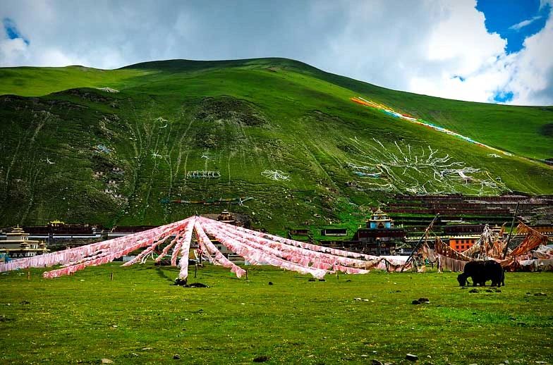 甘孜稻城亚丁景区圣水门优惠,甘孜免门票景点到什么时候