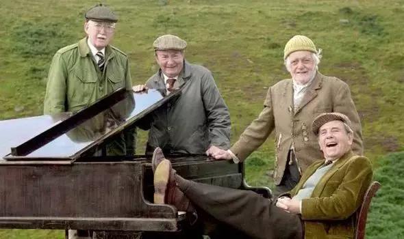 93岁女王年年放暑假！深扒女王秘密“朋友圈”，看看她都玩些啥