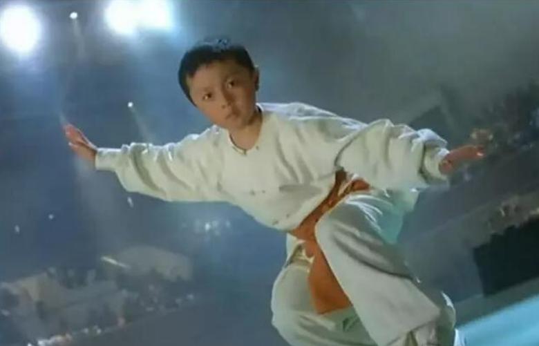 知名童星沦为阶下囚,童星沦落为阶下囚