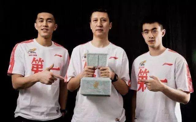 艾伦哈德森连续得分辽宁男篮,郭艾伦赵继伟现身辽宁男篮