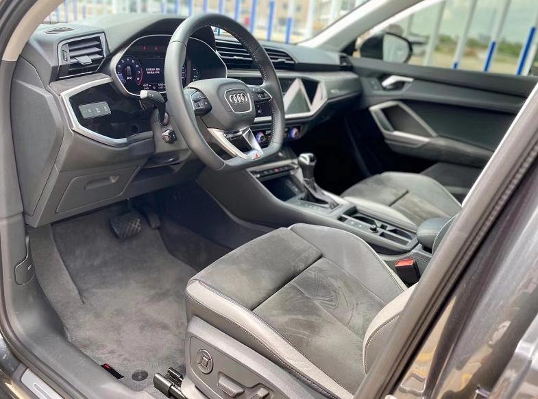 豪华舒适造就不凡的奥迪q3,奥迪q3顶配四驱测试