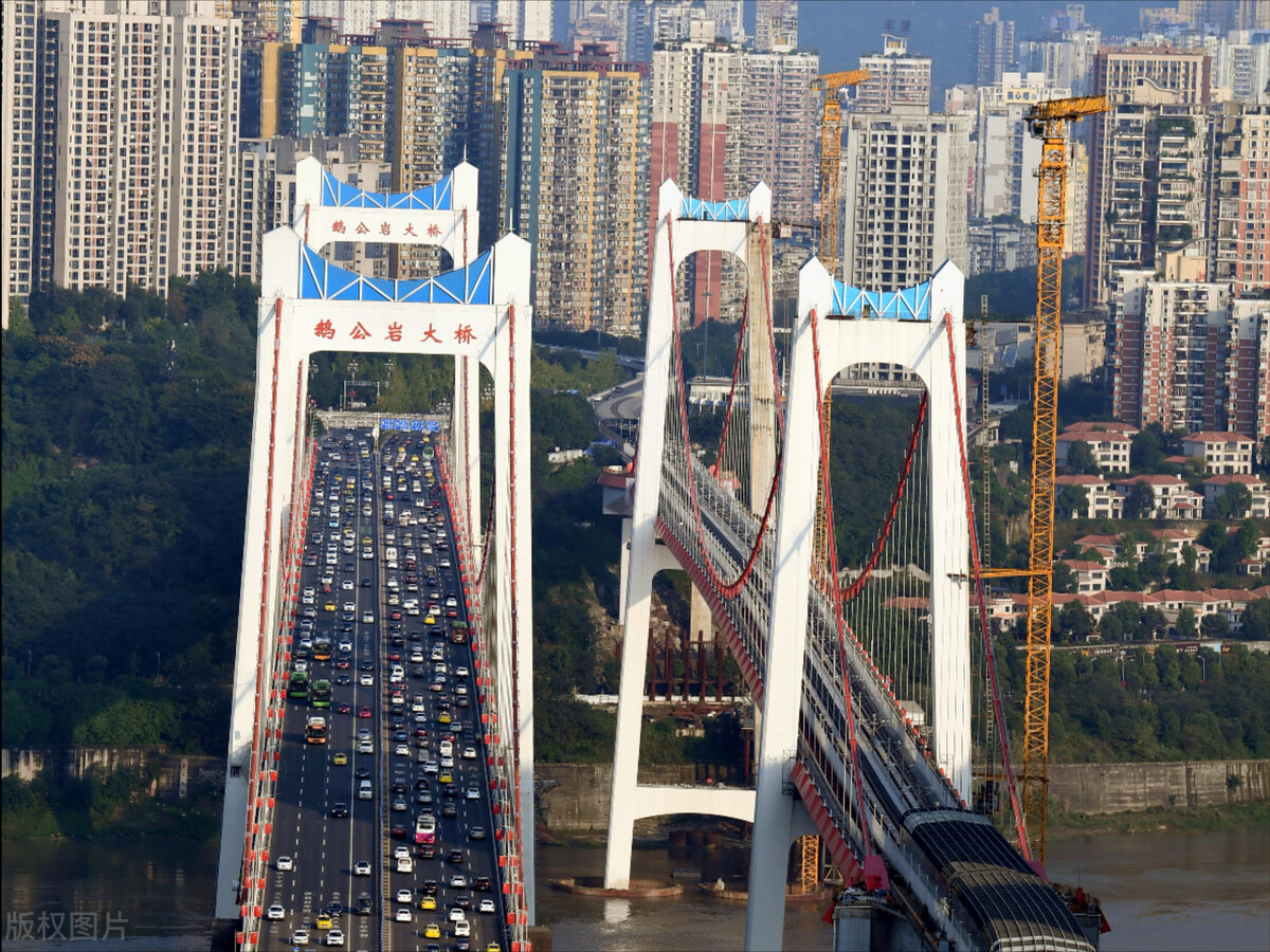 长江索道游玩重庆轨道交通2号线,重庆轨道交通2号线游玩攻略