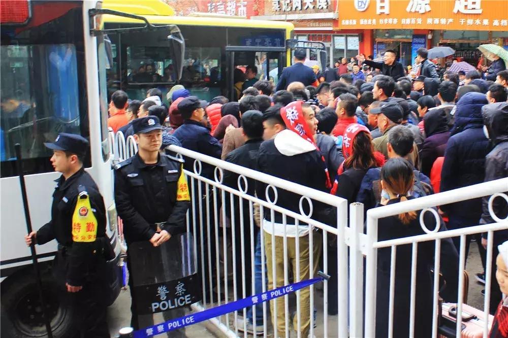 西安铁警春运安保,西安铁路为球迷开专列