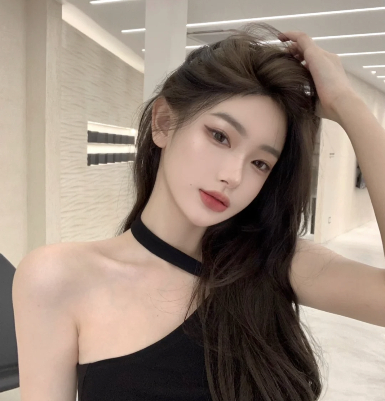 颈纹很深做什么运动,有很深颈纹的女生怎么改善