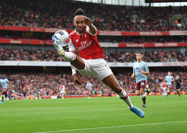 曼联收购奥巴梅扬,曼联欲砸1.2亿求购当红国脚