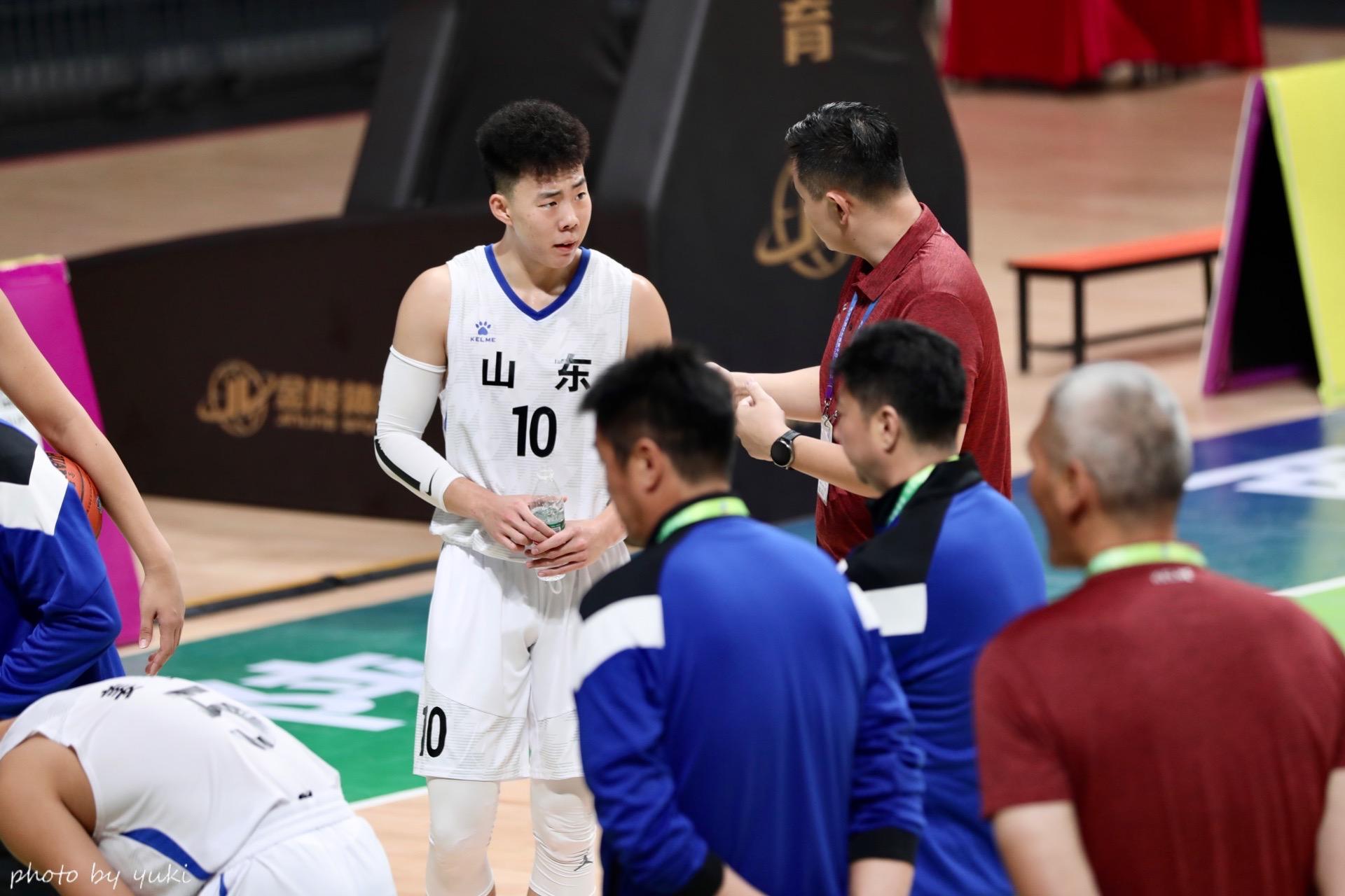 专访｜男篮新星段昂君：为山东队打球，是我一直以来的梦想