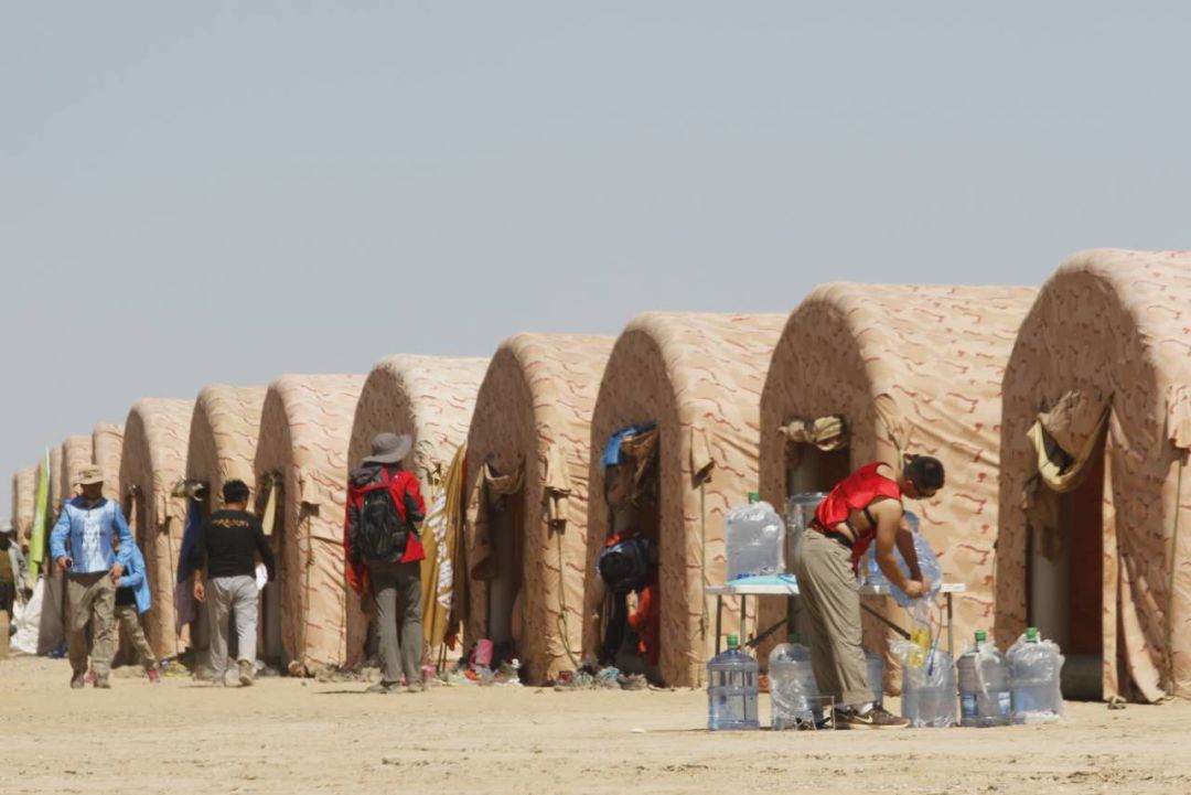 这是一份“大漠戈壁徒步指南——装备篇”，请您签收！