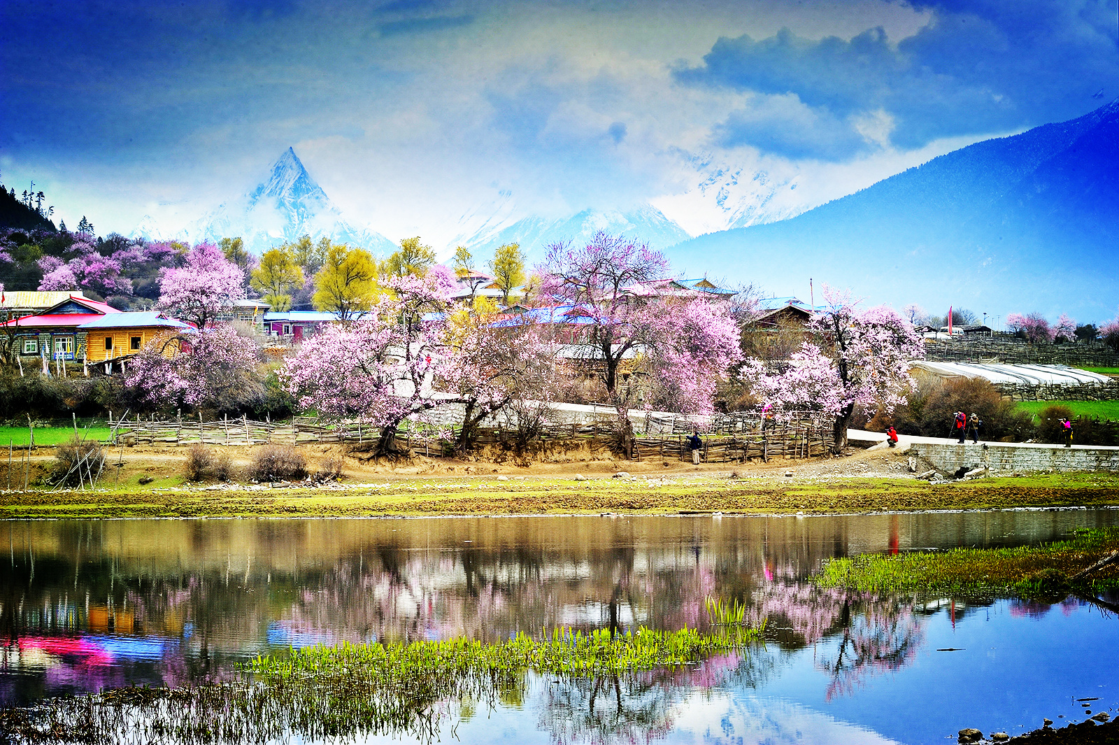 川藏线自驾游什么时候去好,自驾游川藏线的最佳时间