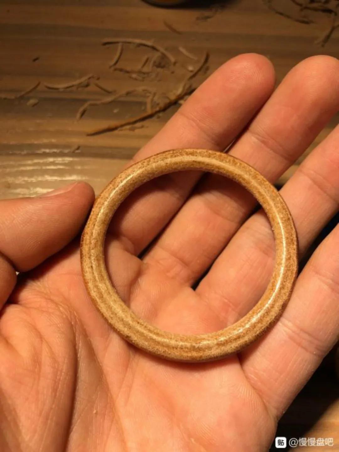 懒人必爱，洗澡都不用摘！花几十块钱做个皮环，能戴一辈子