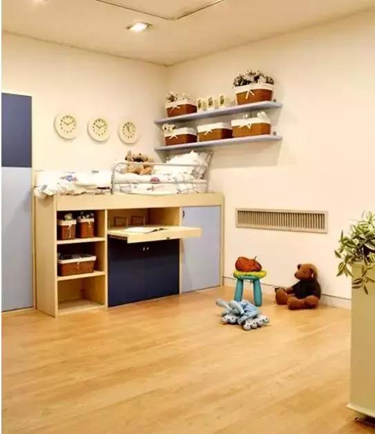 客厅木地板窗帘搭配,窗帘地板沙发颜色搭配技巧