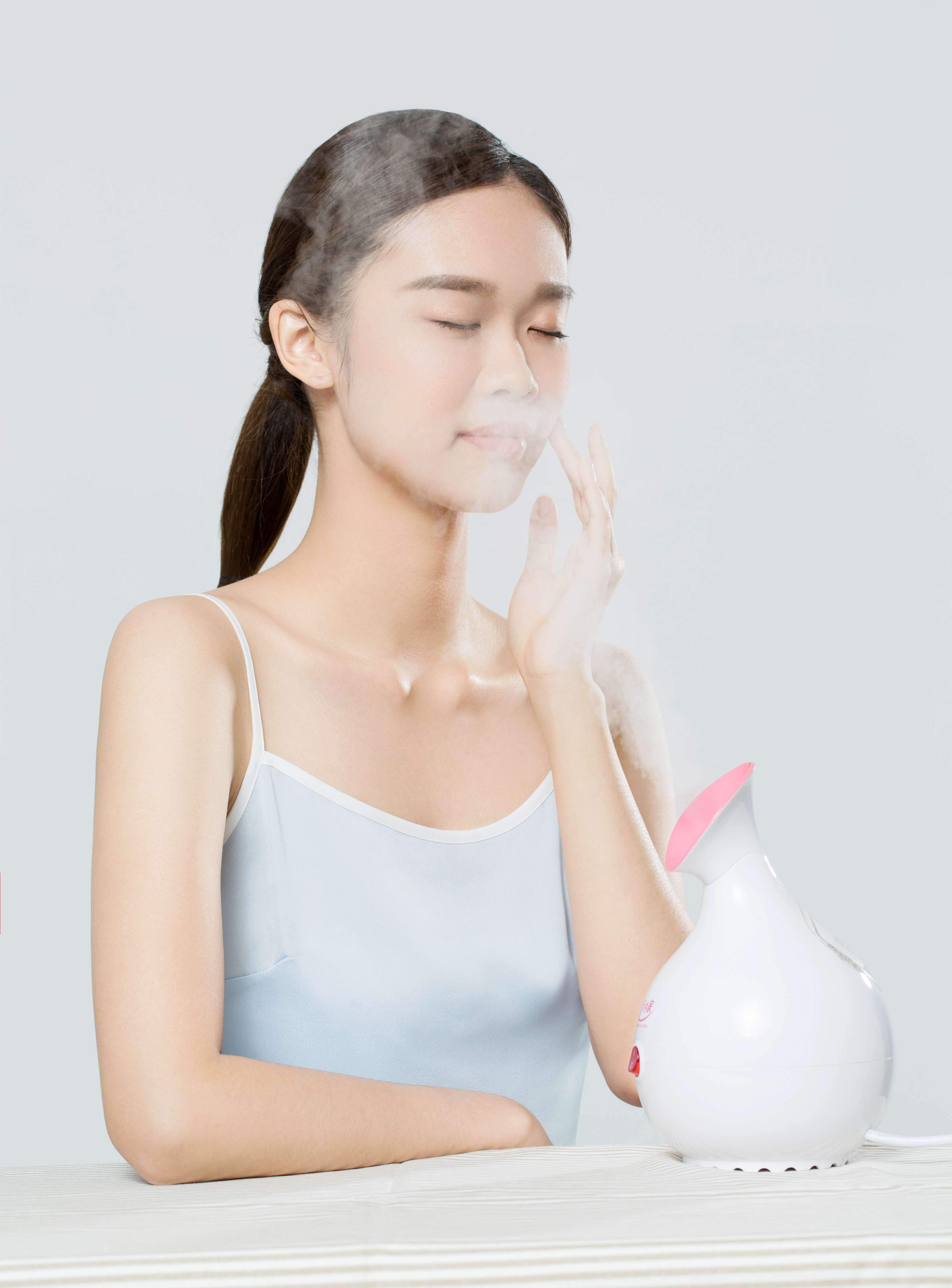 每日护肤简单按摩手法,金稻蒸脸仪使用方法