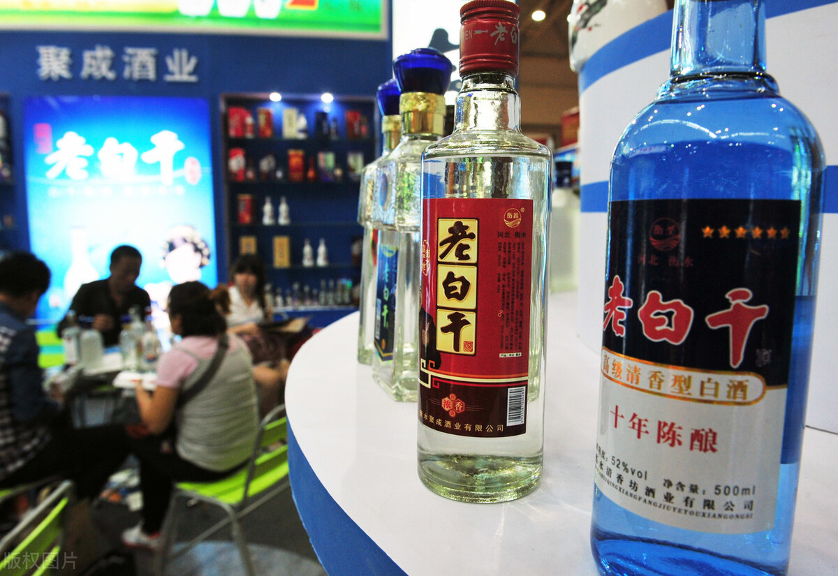 各价位纯粮食白酒推荐,介绍几种经济又实惠的白酒