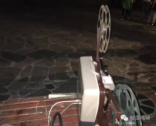 上高二女儿说要打耳洞该怎么劝说,高中女孩想打耳洞