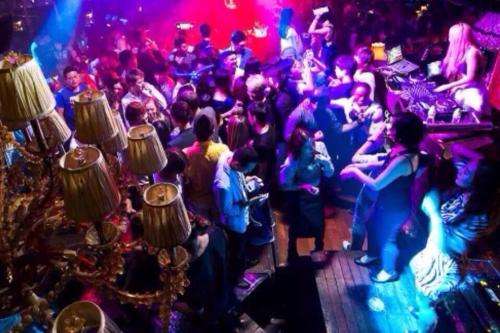 北京酒吧服务员小费一般多少,北京工体酒吧小费