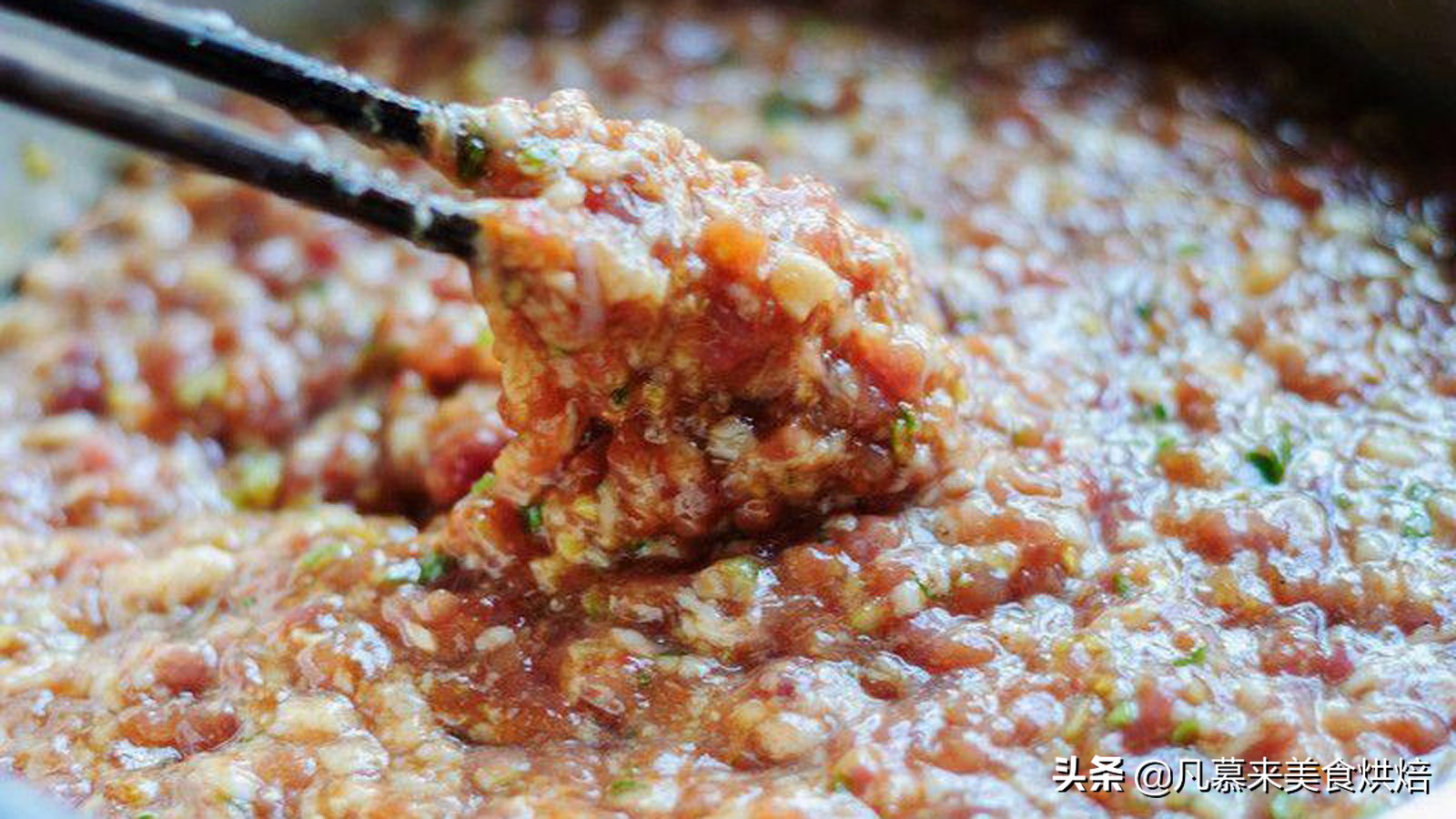 怎样让肉馅更粘稠,怎么让调好的肉馅不发柴