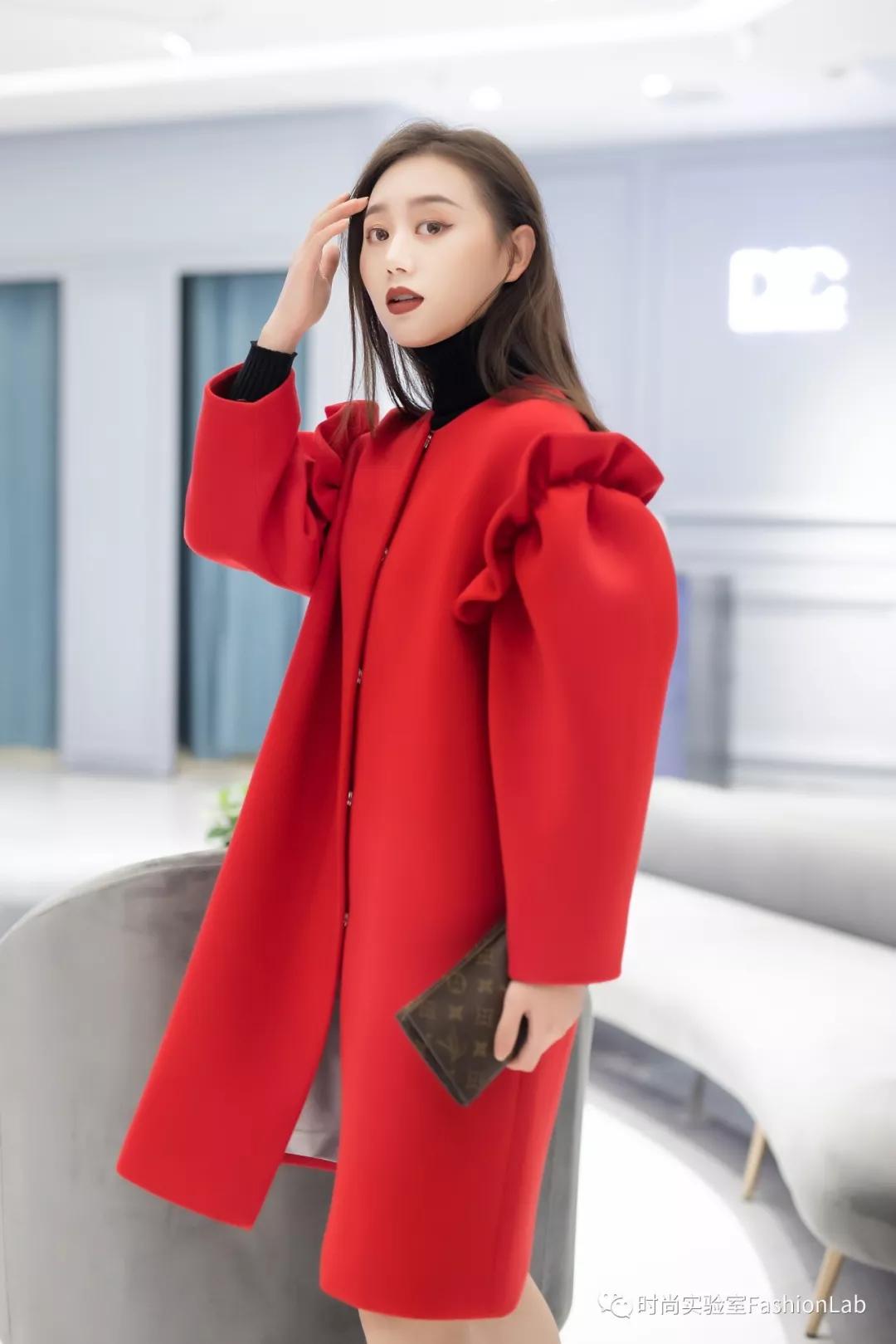 送对年终礼物是当代青年的社交核*器武**