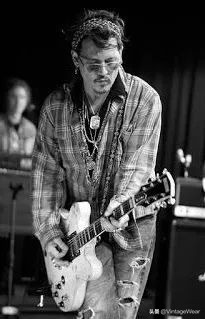 致敬环卫大叔的视频,致敬重金属摇滚