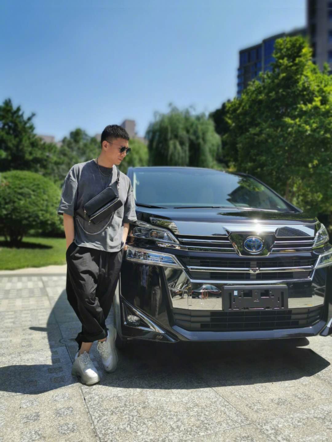 孙红雷领奖感谢母亲,孙红雷上台领奖名场面