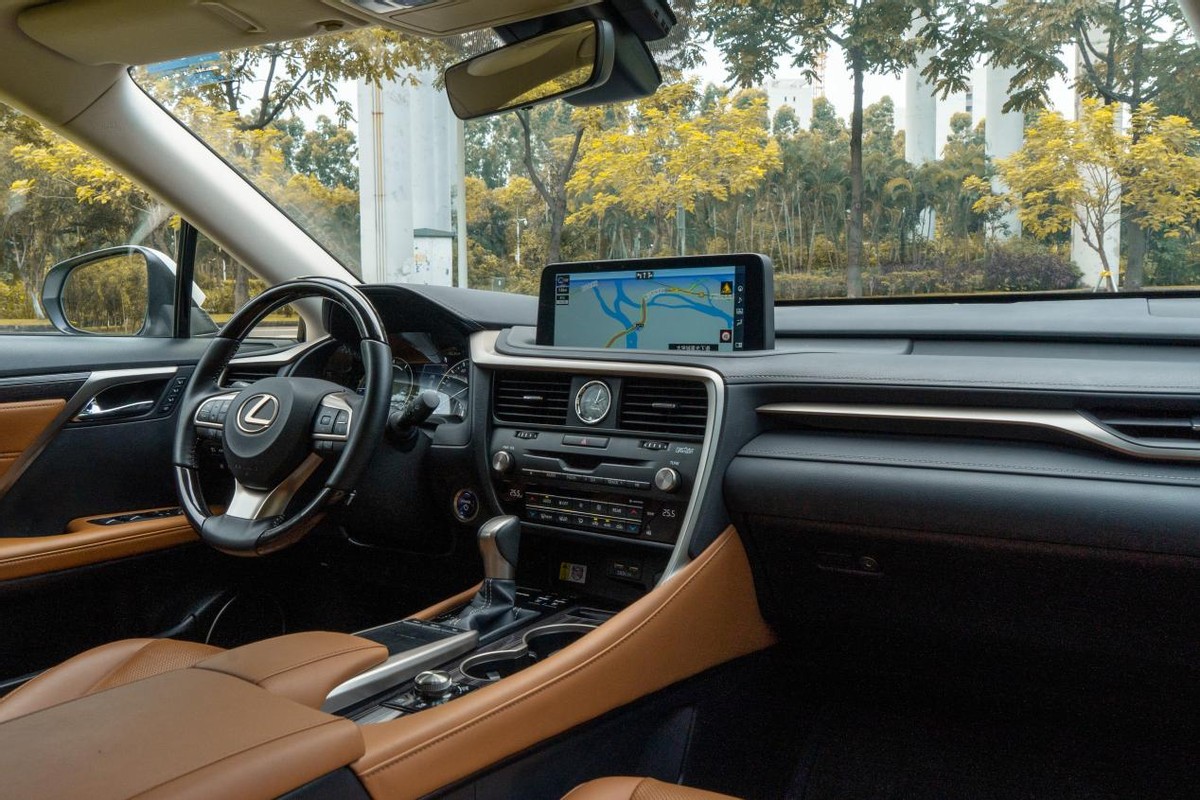 雷克萨斯rx450h试驾出售,雷克萨斯rx450hl七座深度测评