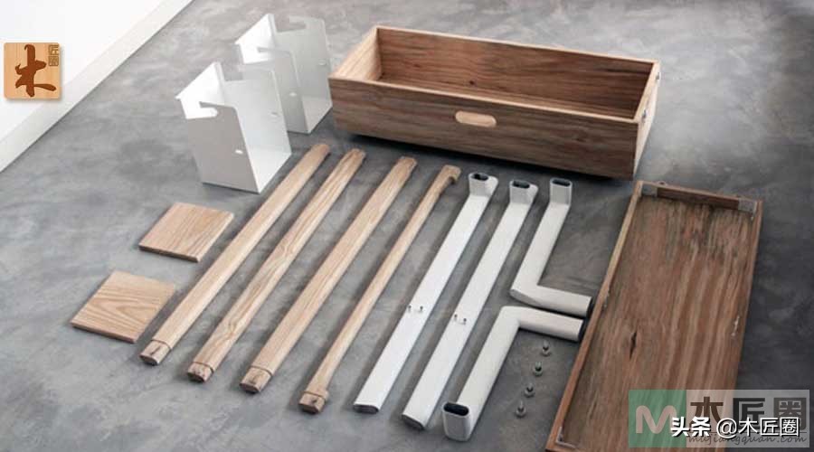 AraraNomade便携式衣架,简单的收起来,提上就走