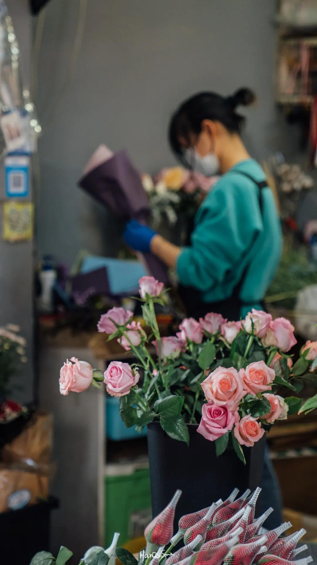 武汉地铁循礼门鲜花花市,武汉循礼门花市蓝色玫瑰