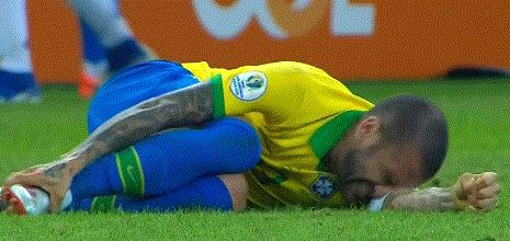 美洲杯-巴西双锋传射2-0胜阿根廷梅西争冠再梦碎