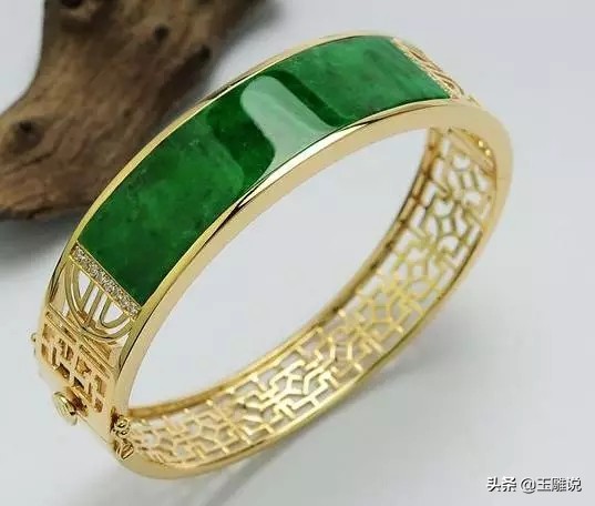 玉镯碎了怎么用黄金补救,玉雕师修复手镯