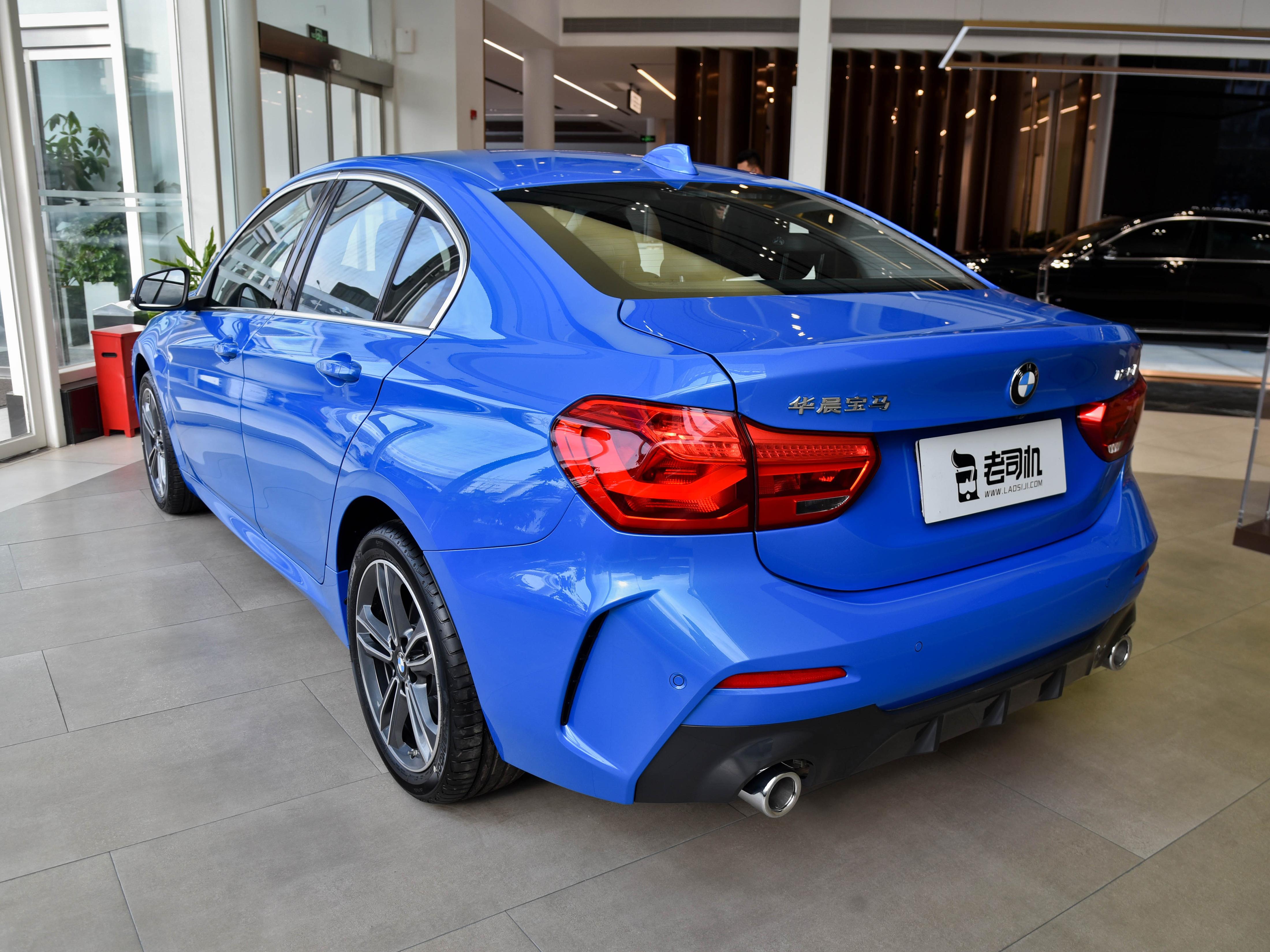 最入门的宝马车型，配置齐全而且油耗低，实拍宝马1系