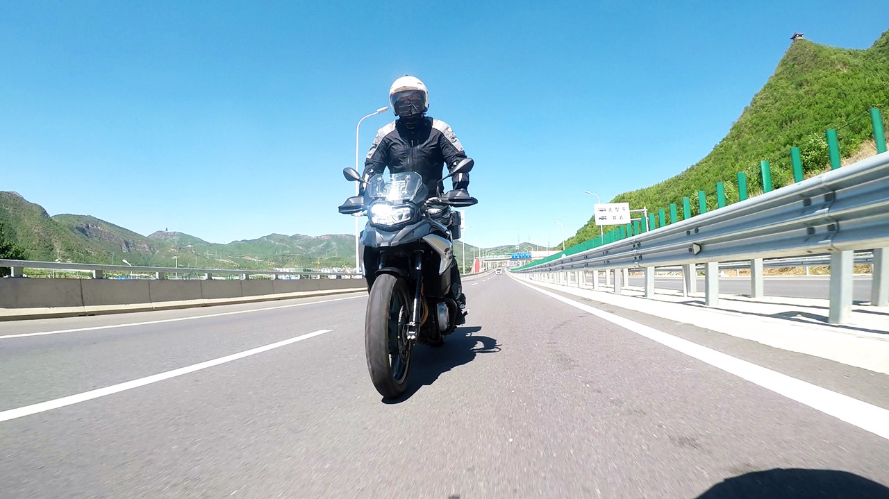 bmw2019款f750gs论坛,2022款宝马f750gs值得买吗