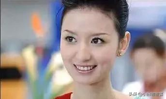 她脸越来越僵，又演第三者的角色了