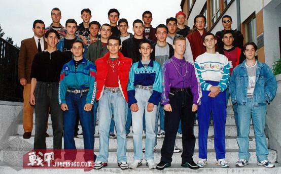 俄罗斯街头爱国,俄罗斯人喜欢三叶草