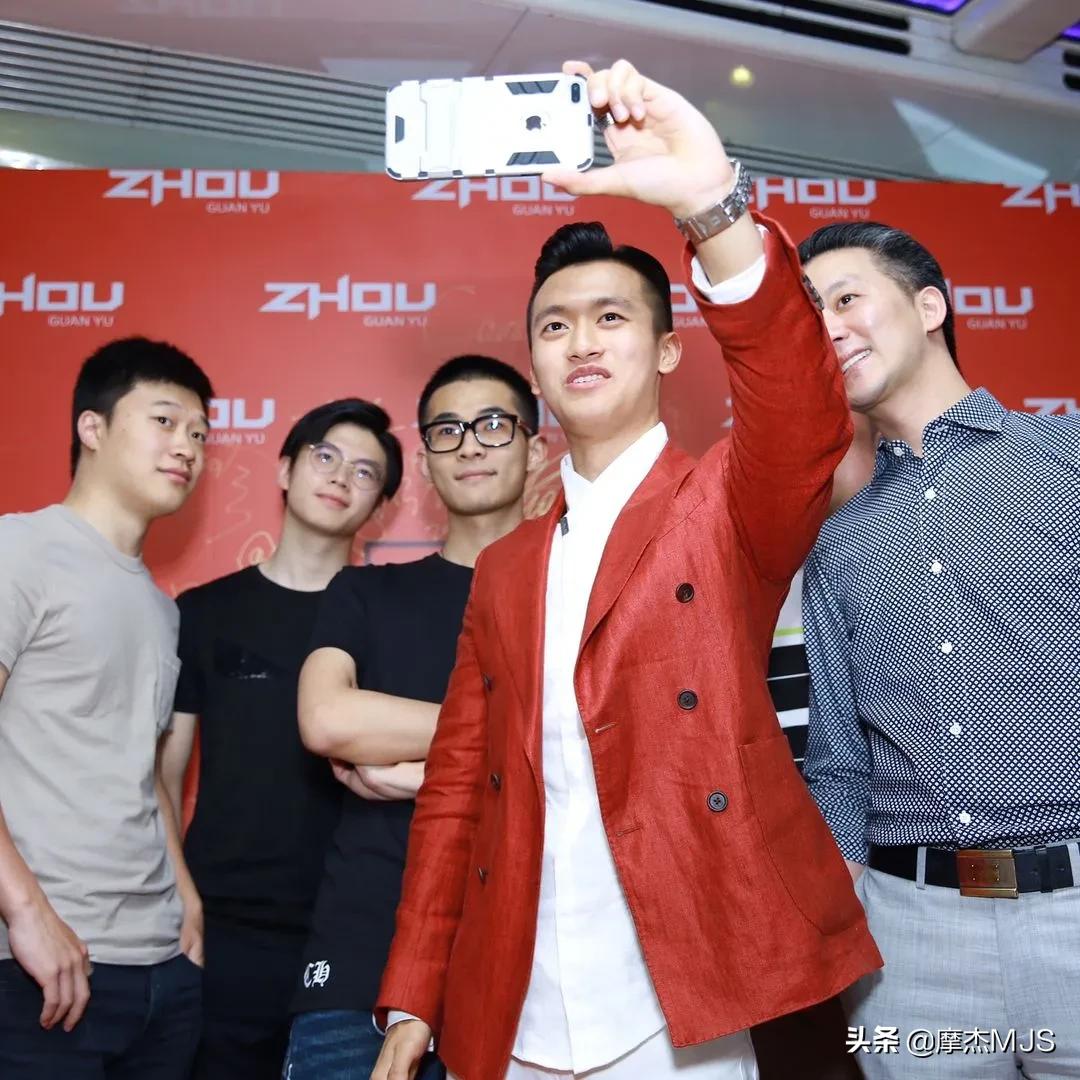 周冠宇如何练成中国f1第一人,f1周冠宇华人的骄傲