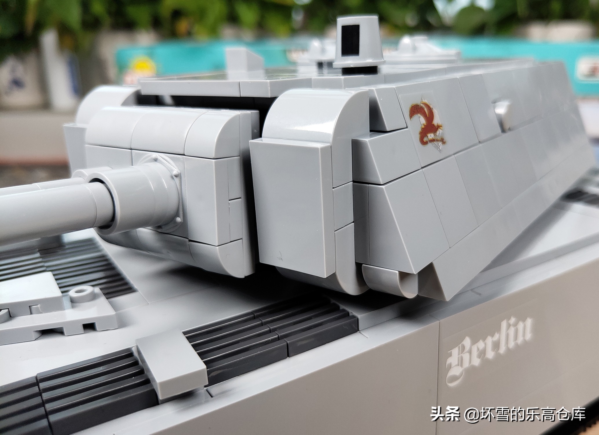 大型99a主战坦克简单乐高积木教程 (怎么用乐高积木拼中国96b主战坦克)