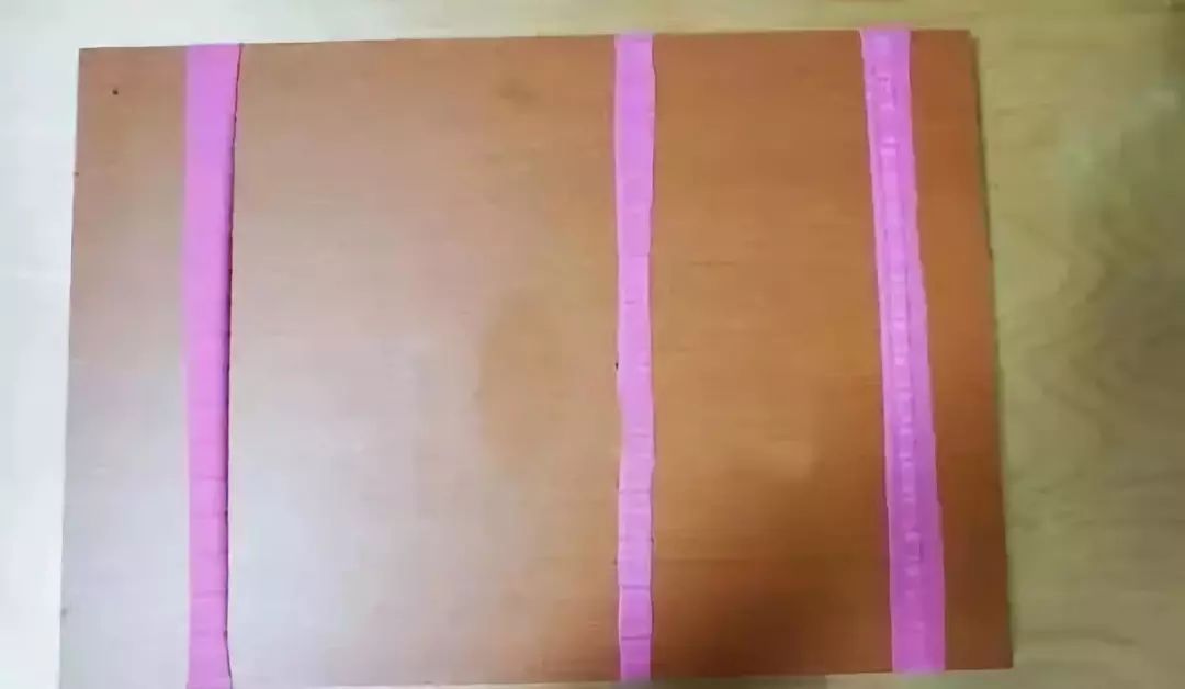 橡胶手套破了一个小洞怎么补,橡胶手套破了修补方法