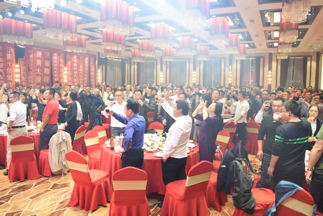 重磅大咖云集研讨会,大咖云集交流盛会