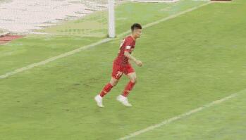 中甲联赛谭龙进球集锦,中甲奇葩一幕视频