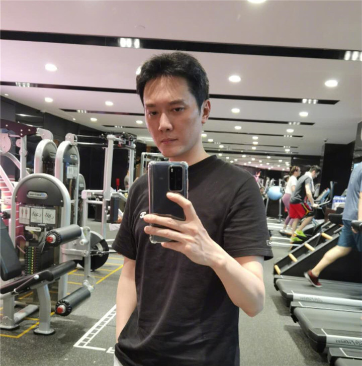 赵丽颖生娃后,赵丽颖生娃后努力健身