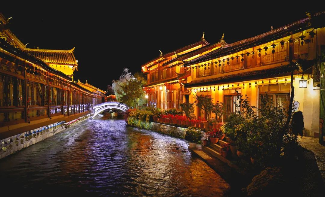 丽江是一个让人念念不忘的地方,丽江一个充满诗情画意的地方