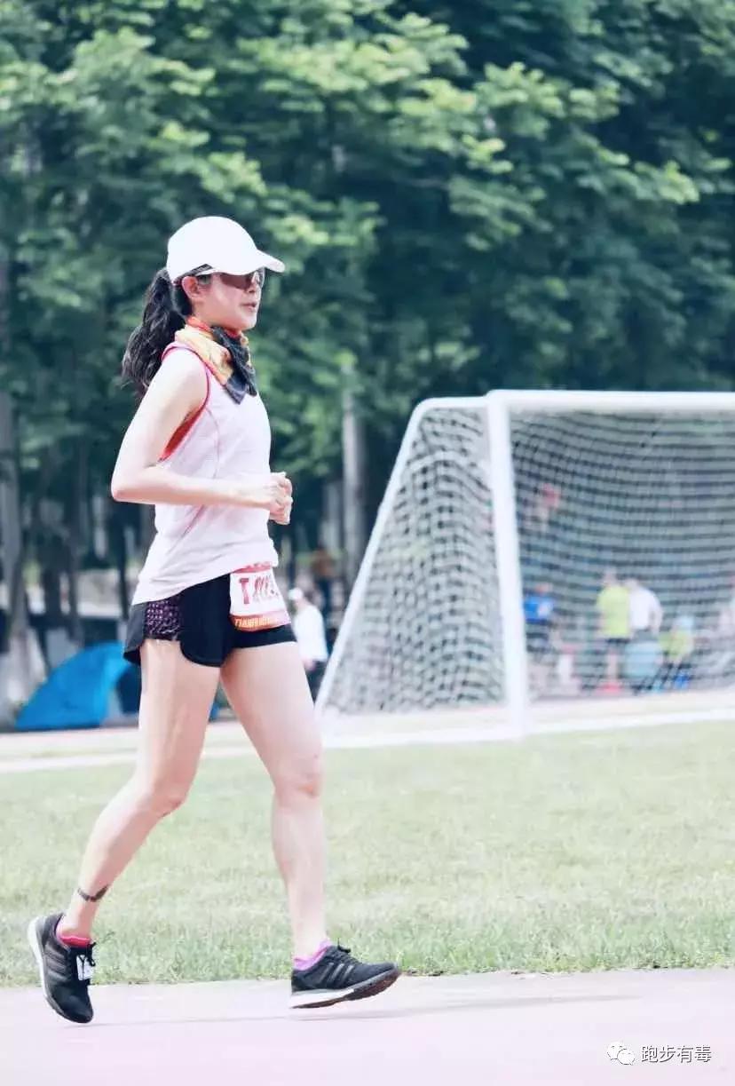 跑步必备五件装备秋冬,跑步的八件装备