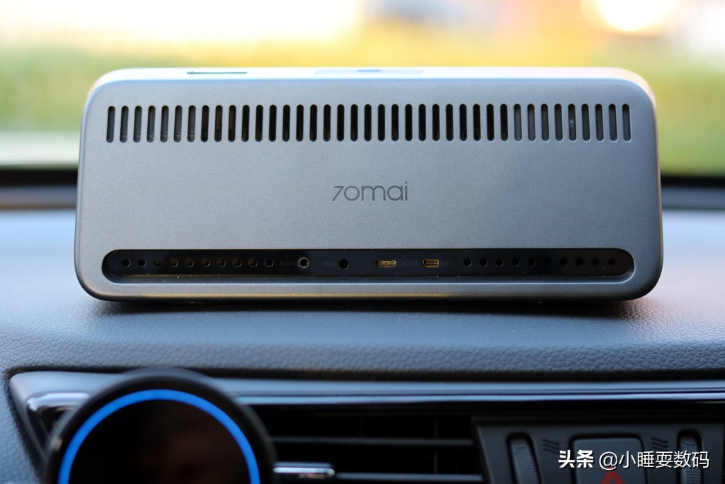 小米70迈智能行车助手套装,小米70迈行车助手拆机