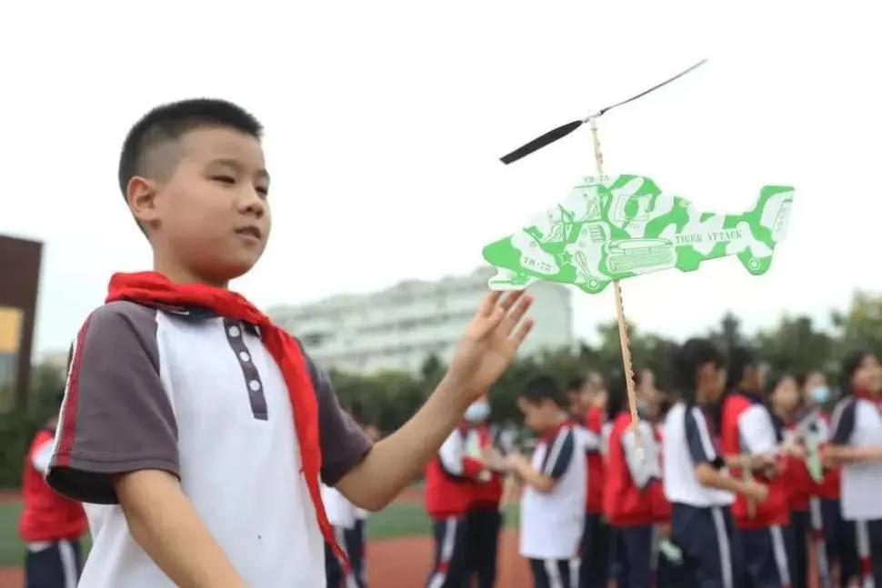 开学第一天新学校,新城小学开学第一天