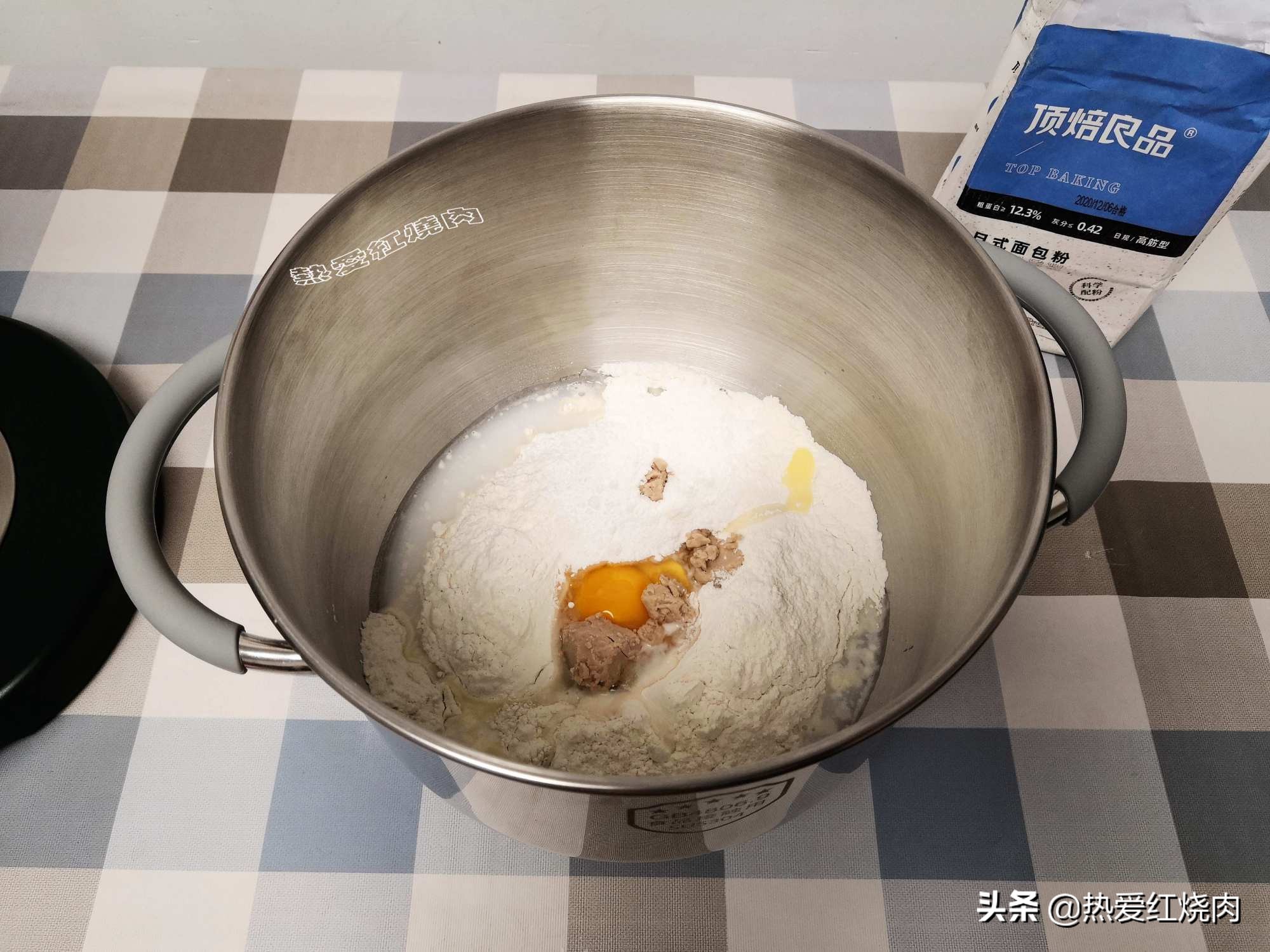 吃起来有韧劲的肉松面包,吃一口就忘不掉的肉松面包