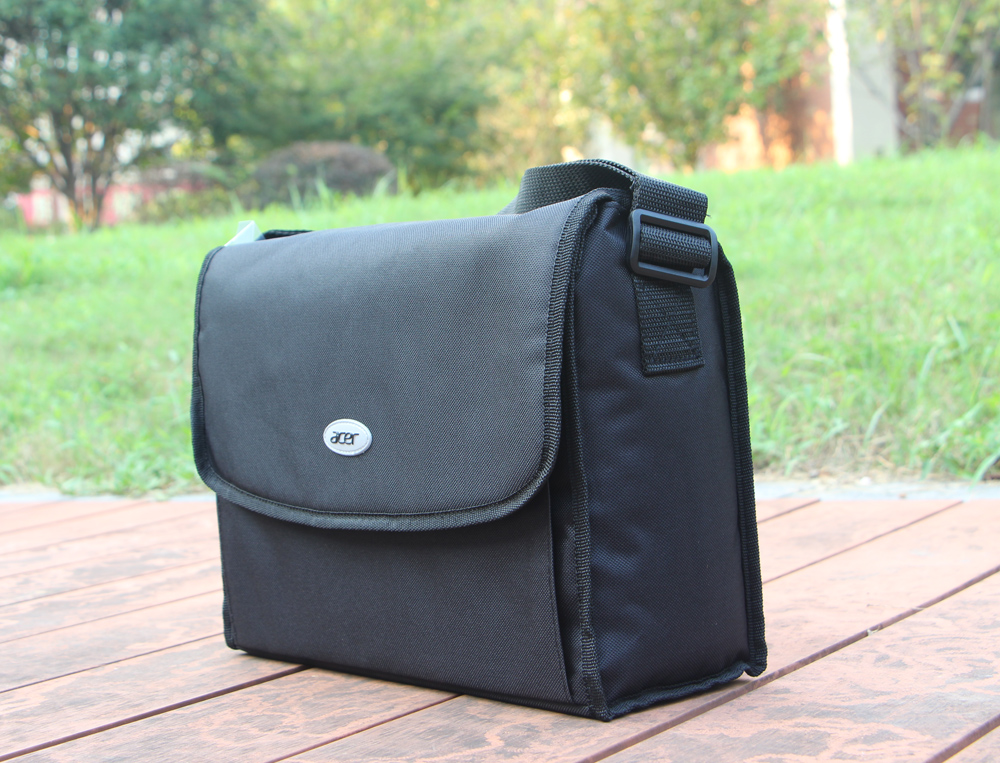 实用才是大面子，100吋无屏电视来啦-AcerH5382BD投影机测评